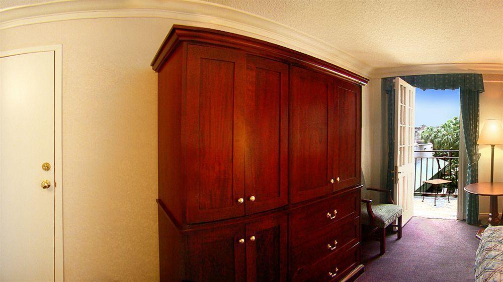 Four Points By Sheraton French Quarter Nova Orleães