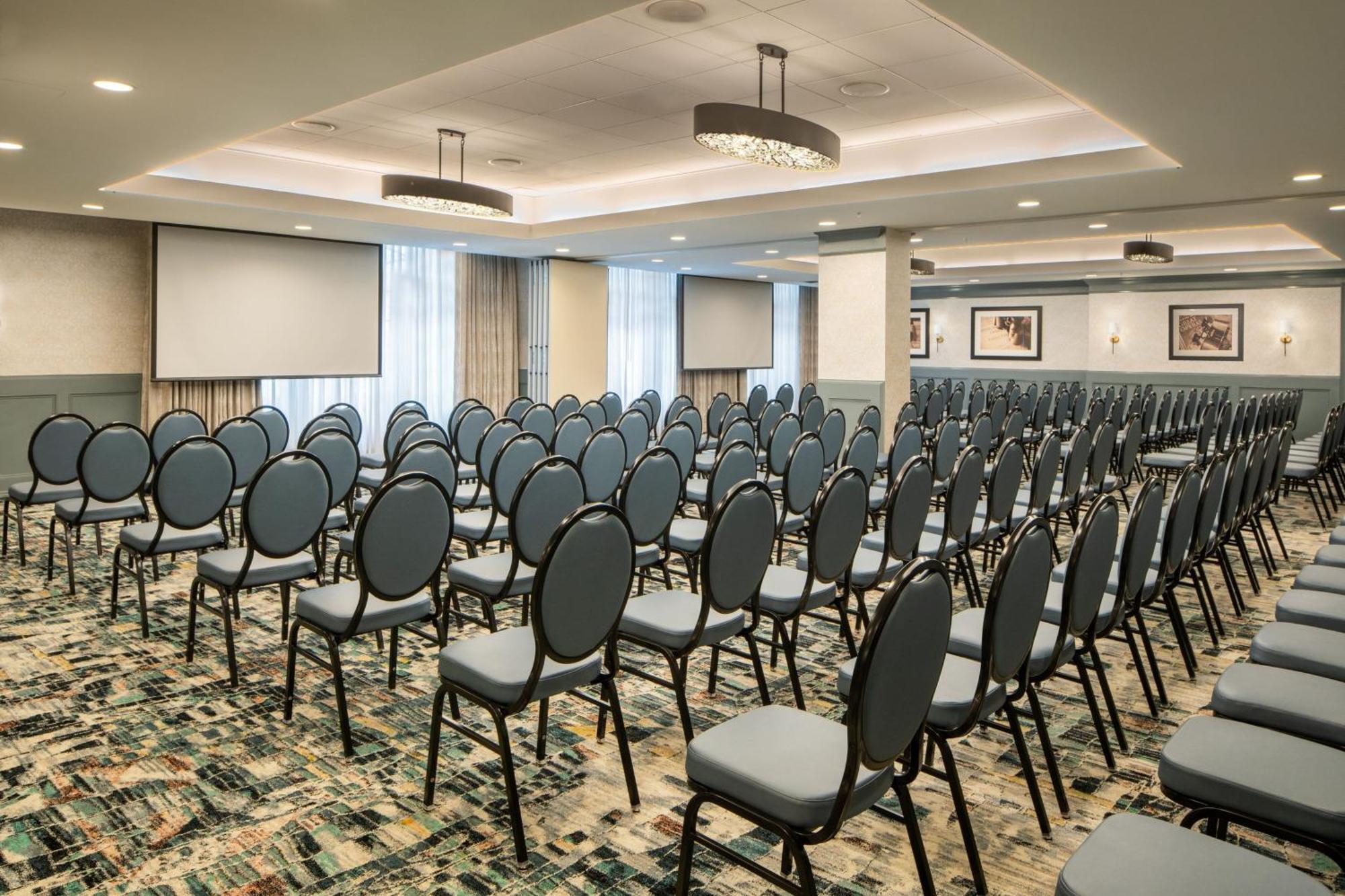 Four Points By Sheraton French Quarter 4*